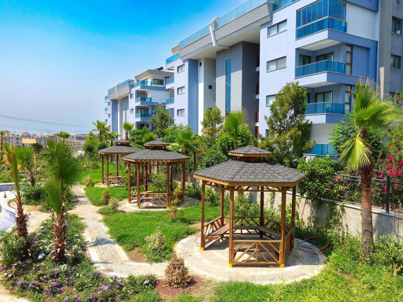 ID578 Apartments and penthouses in a premium complex in Kargicak