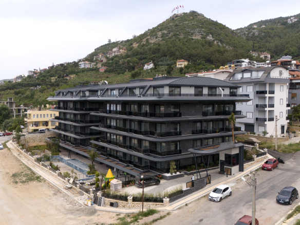 ID725  Apartments and penthouses in a premium complex in Hasbahce district
