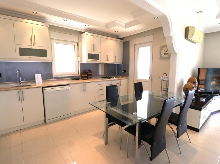 id1047a-furnished-two-level-apartment-in-a-residential-complex-on-demirtas-district (18)