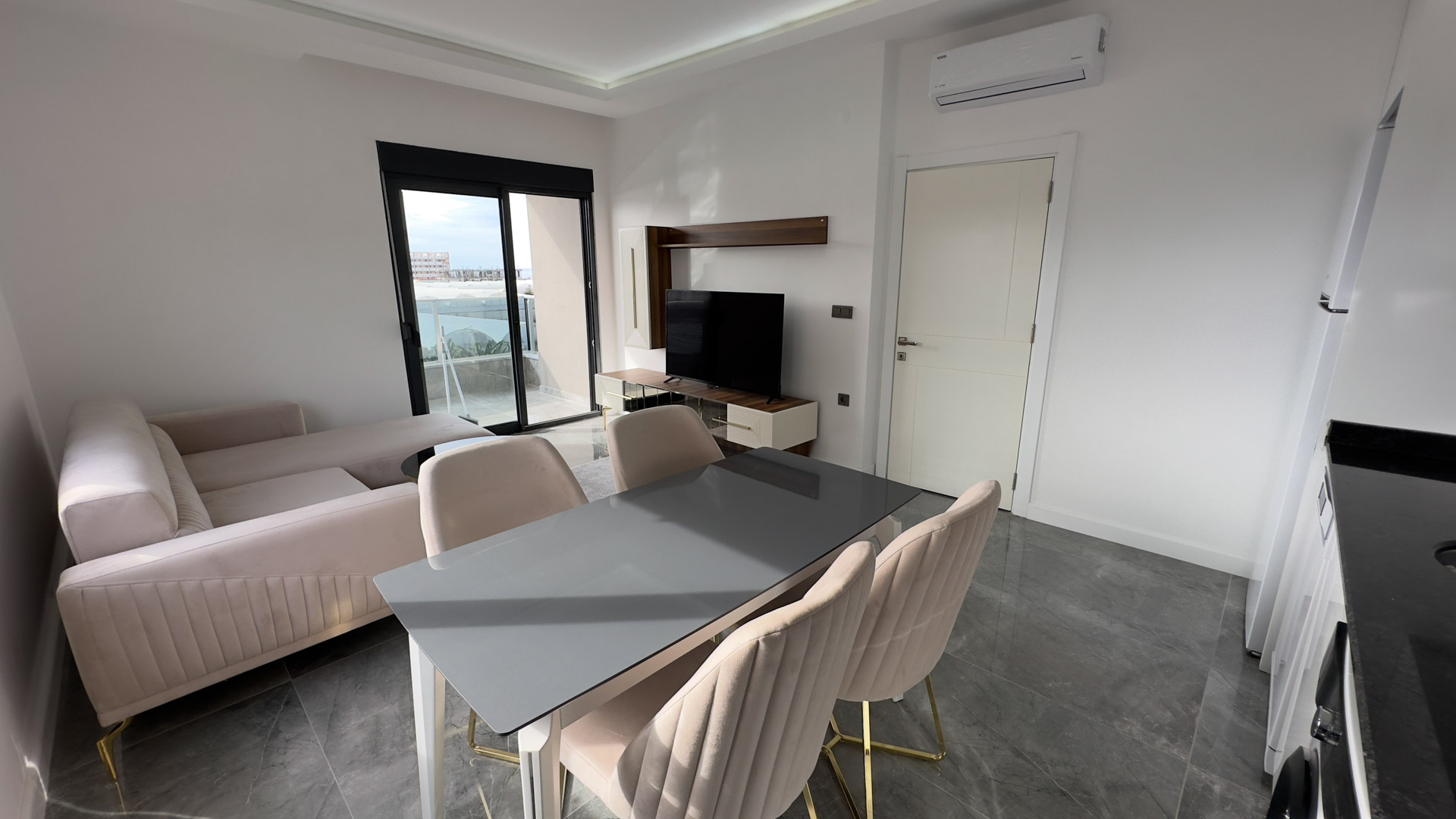 id1067а-furnished-apartment-with-american-style-kitchen-in-kargicak-area (10)