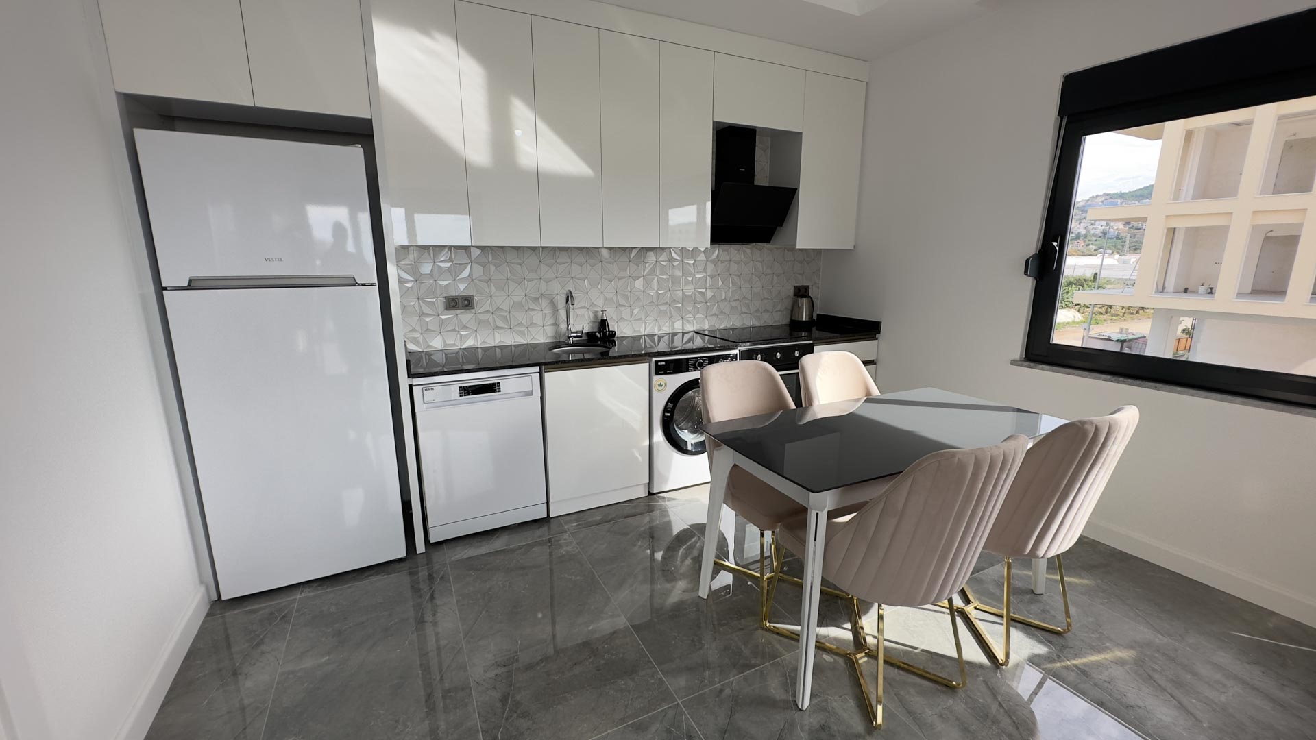 id1067а-furnished-apartment-with-american-style-kitchen-in-kargicak-area (2)