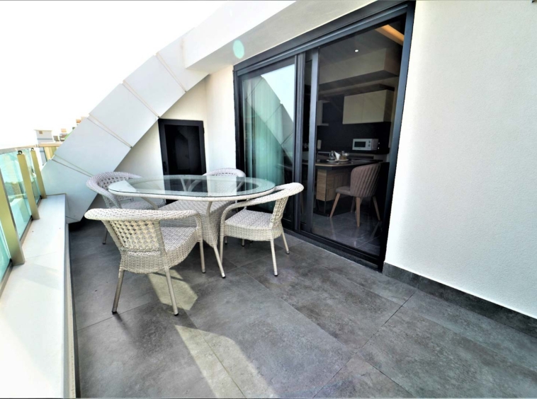 id1014-two-level-apartments-in-a-new-complex-on-the-first-coastline-cumhuriyet-district (11)