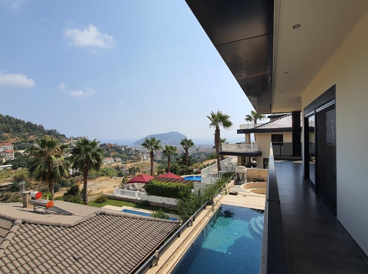 id1033-villa-11-with-vip-infrastructure-and-a-view-of-the-alanya-fortress (15)