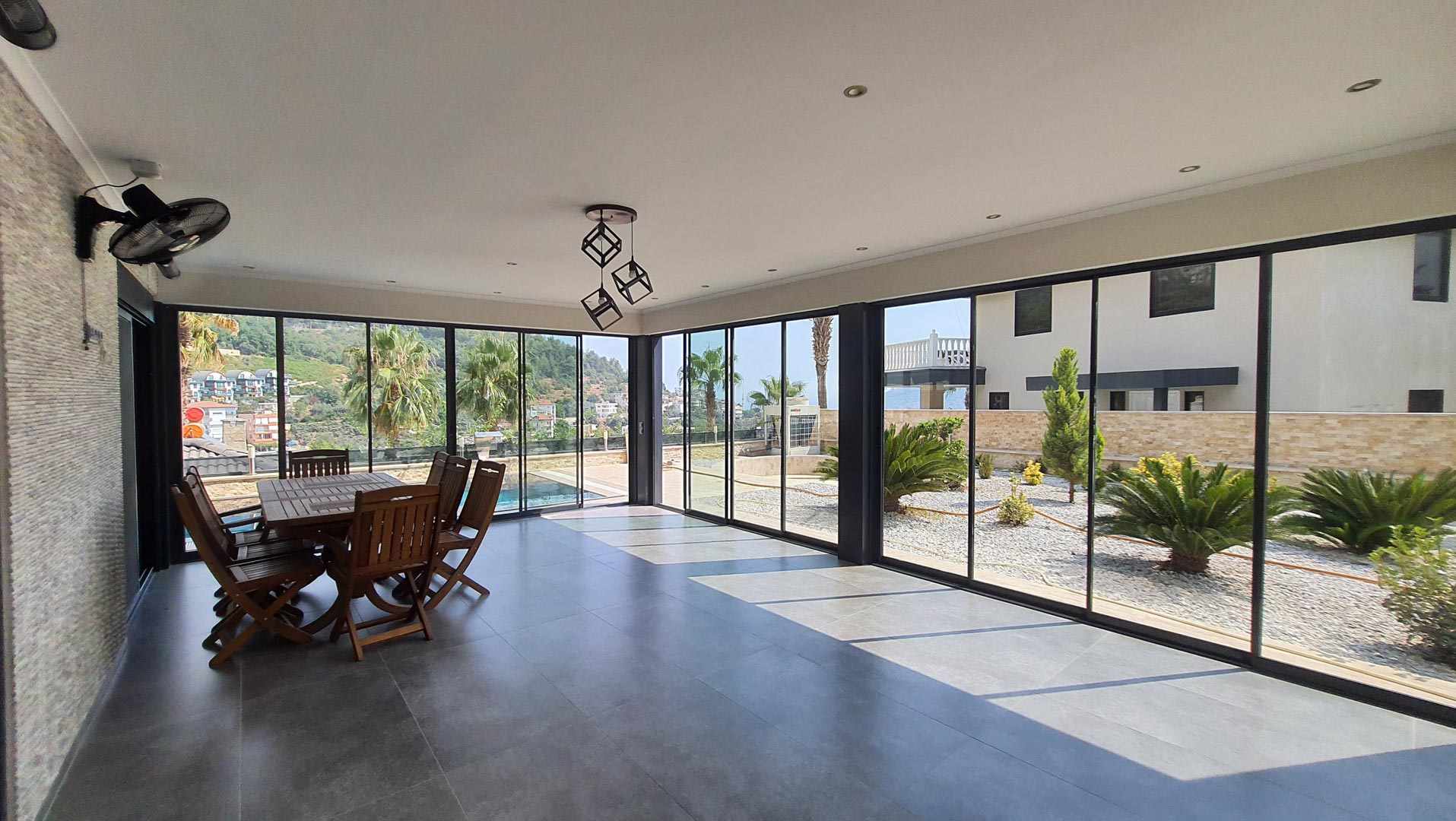 id1033-villa-11-with-vip-infrastructure-and-a-view-of-the-alanya-fortress (19)