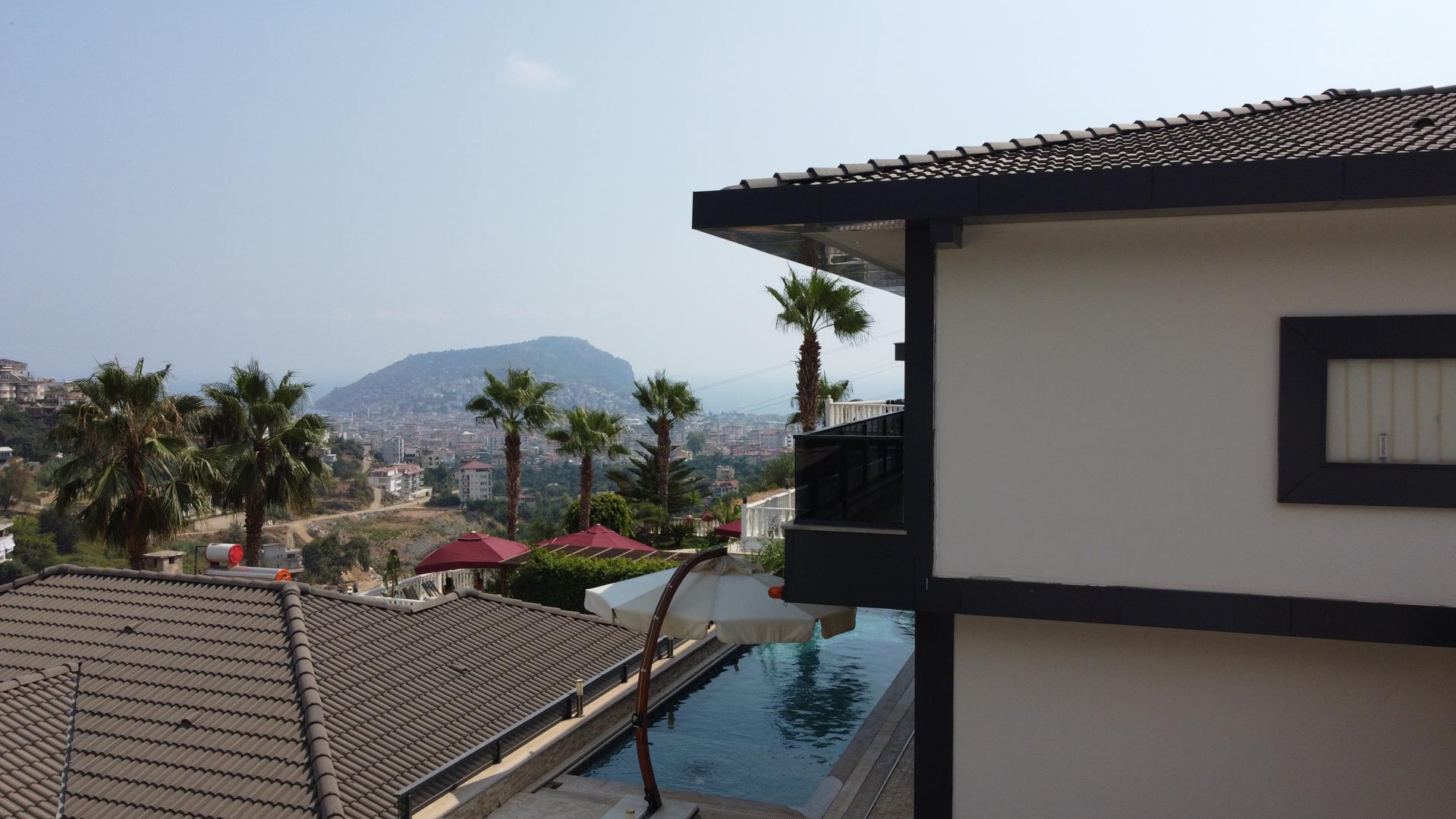 id1033-villa-11-with-vip-infrastructure-and-a-view-of-the-alanya-fortress-24.jpg