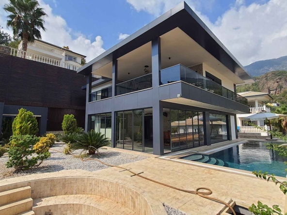 id1033-villa-11-with-vip-infrastructure-and-a-view-of-the-alanya-fortress (29)