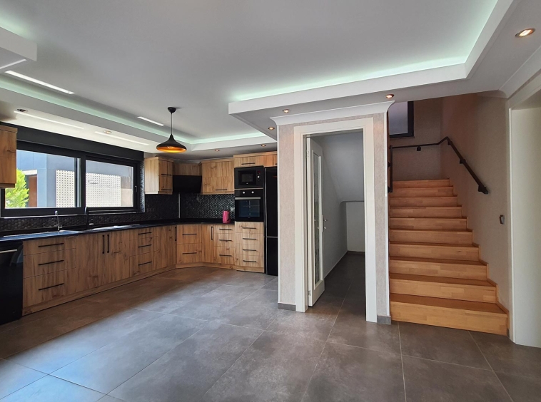 id1033-villa-11-with-vip-infrastructure-and-a-view-of-the-alanya-fortress (4)