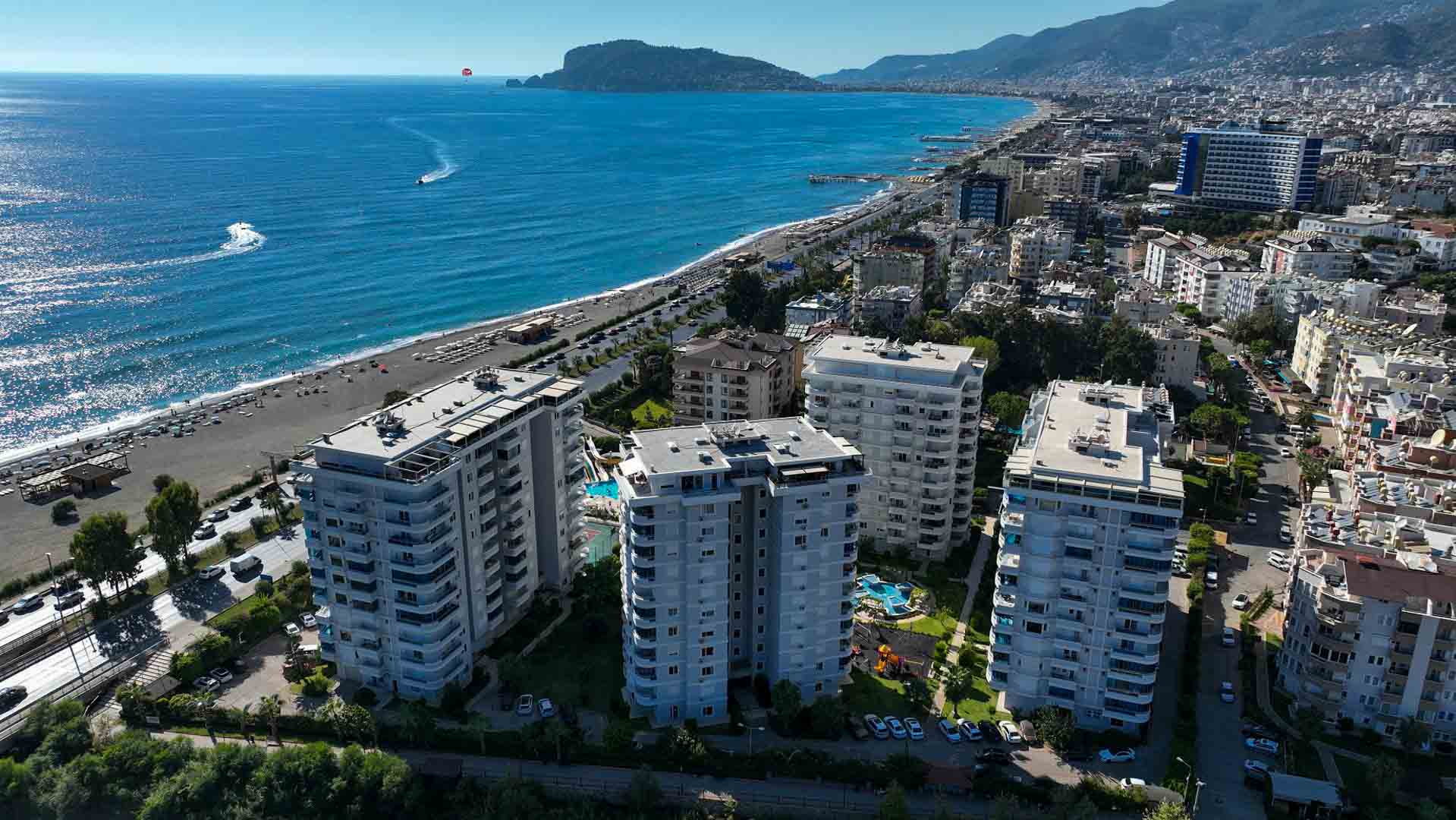 id1045-spacious-apartments-in-a-premium-complex-on-the-first-line-from-a-private-beach-in-tosmur-district-37.jpg