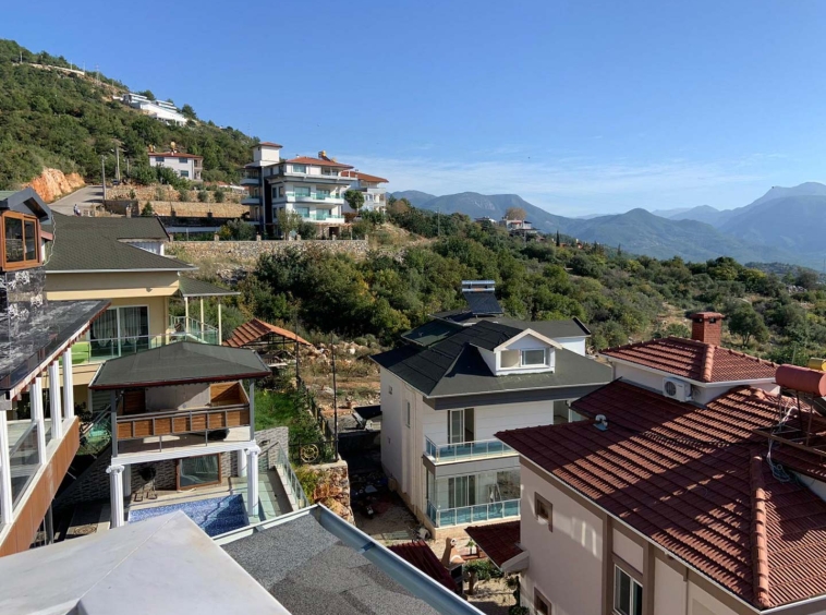 id1051-three-storey-villa-with-a-private-pool-and-a-panoramic-view-of-the-fortress-in-bektas-area (12)
