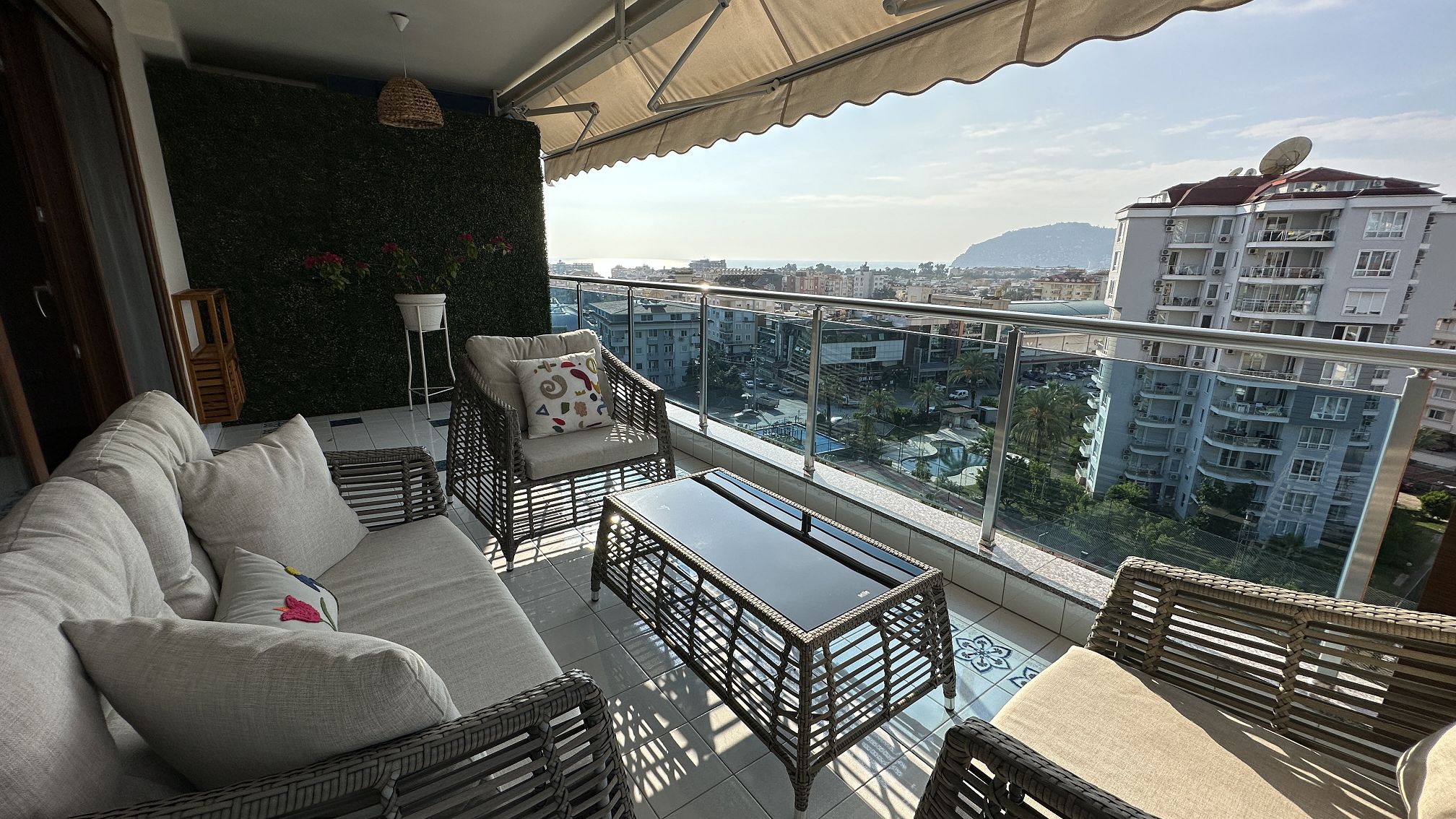 id1085а-spacious-apartments-with-sea-views-in-a-premium-class-complex-in-the-cikcilli-district (28)