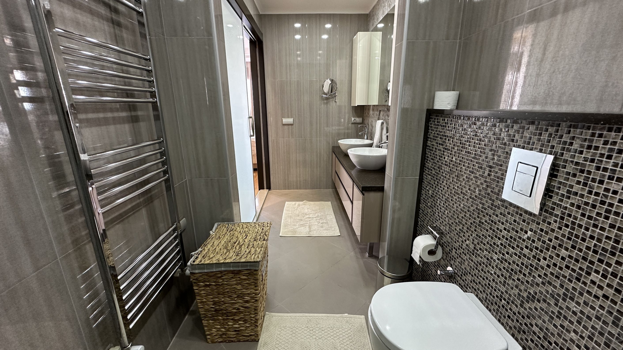 id1085а-spacious-apartments-with-sea-views-in-a-premium-class-complex-in-the-cikcilli-district (33)
