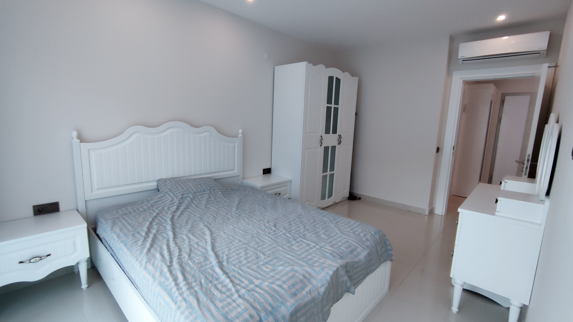 id1058-furnished-apartment-in-kargicak-area-with-sea-view (9)