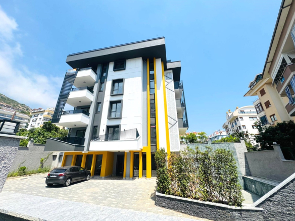 ID1125 Apartments and penthouses in a boutique complex in Buyukhasbahce district