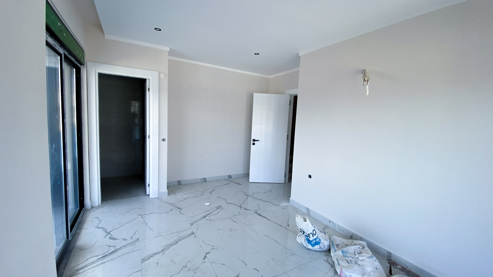 id1130a-two-level-apartment-with-sea-and-mountain-views-kargicak-area (47)