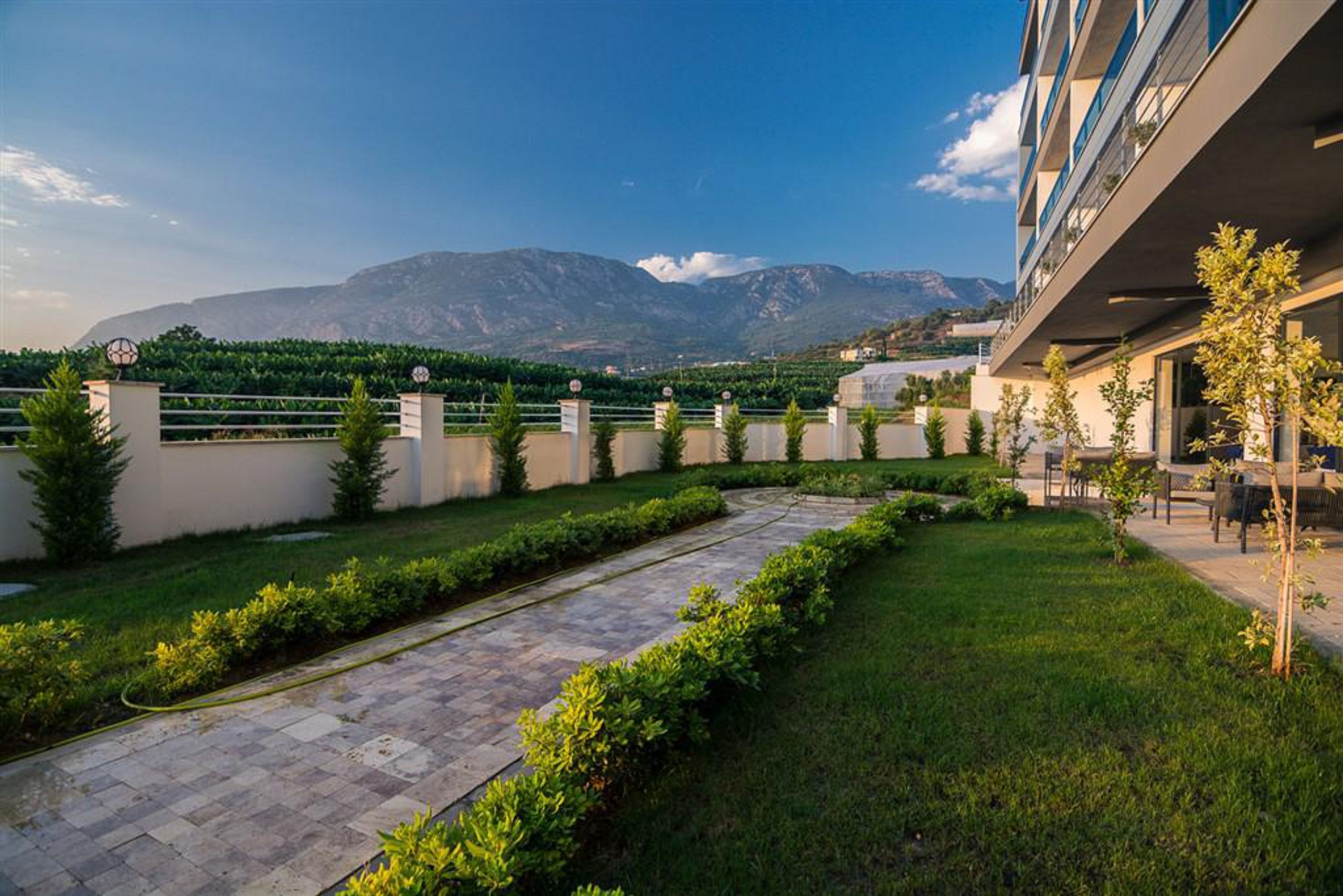 id1148a-furnished-apartment-with-sea-and-mountain-views-in-mahmutlar-area (2)