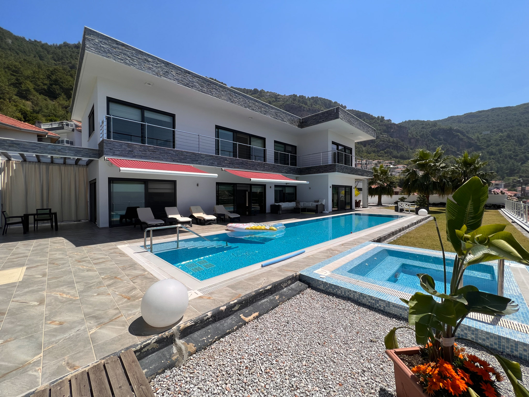 id994-two-storey-villa-41-with-private-pool-in-tepe-area (10)