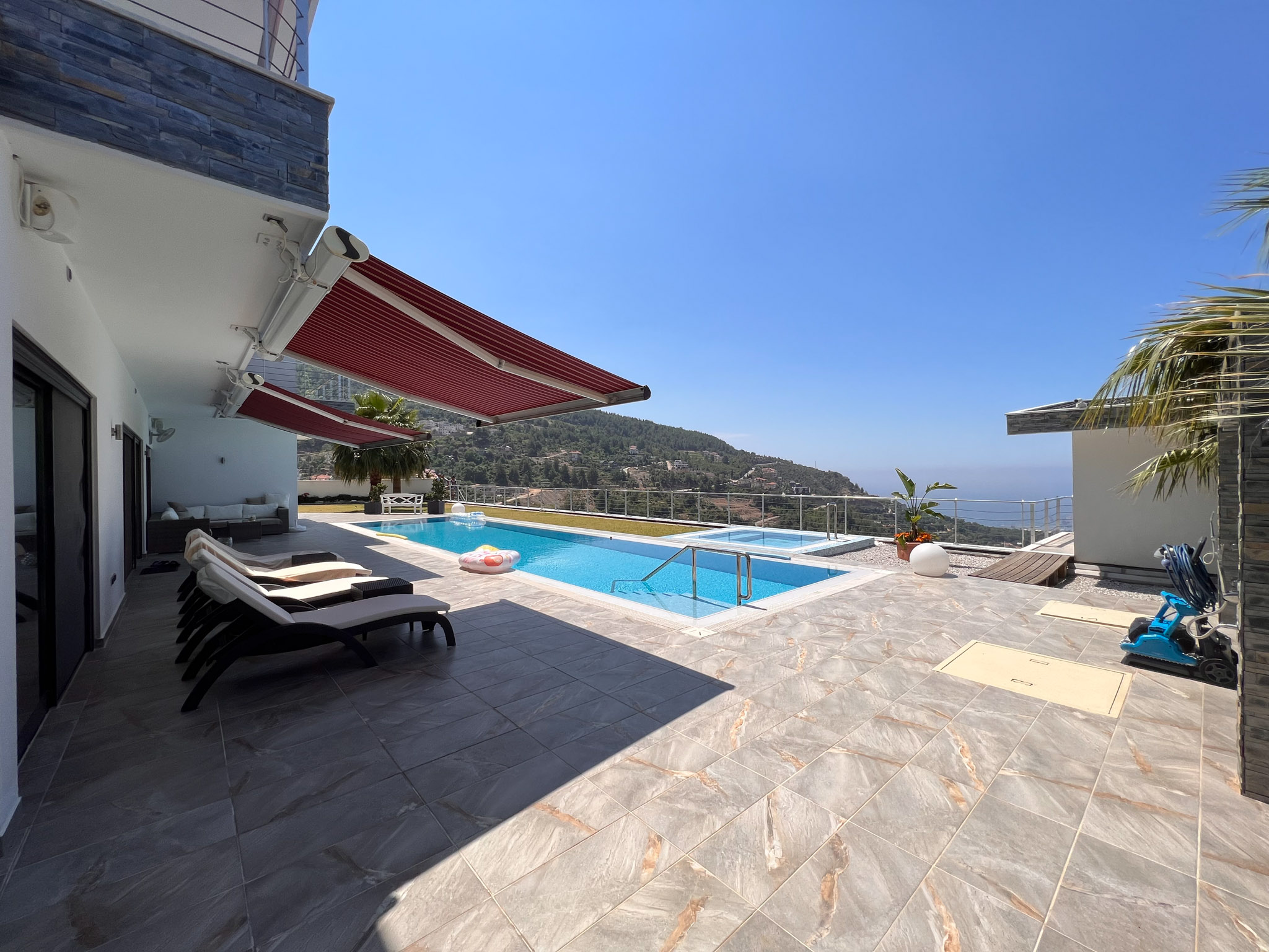 id994-two-storey-villa-41-with-private-pool-in-tepe-area (61)