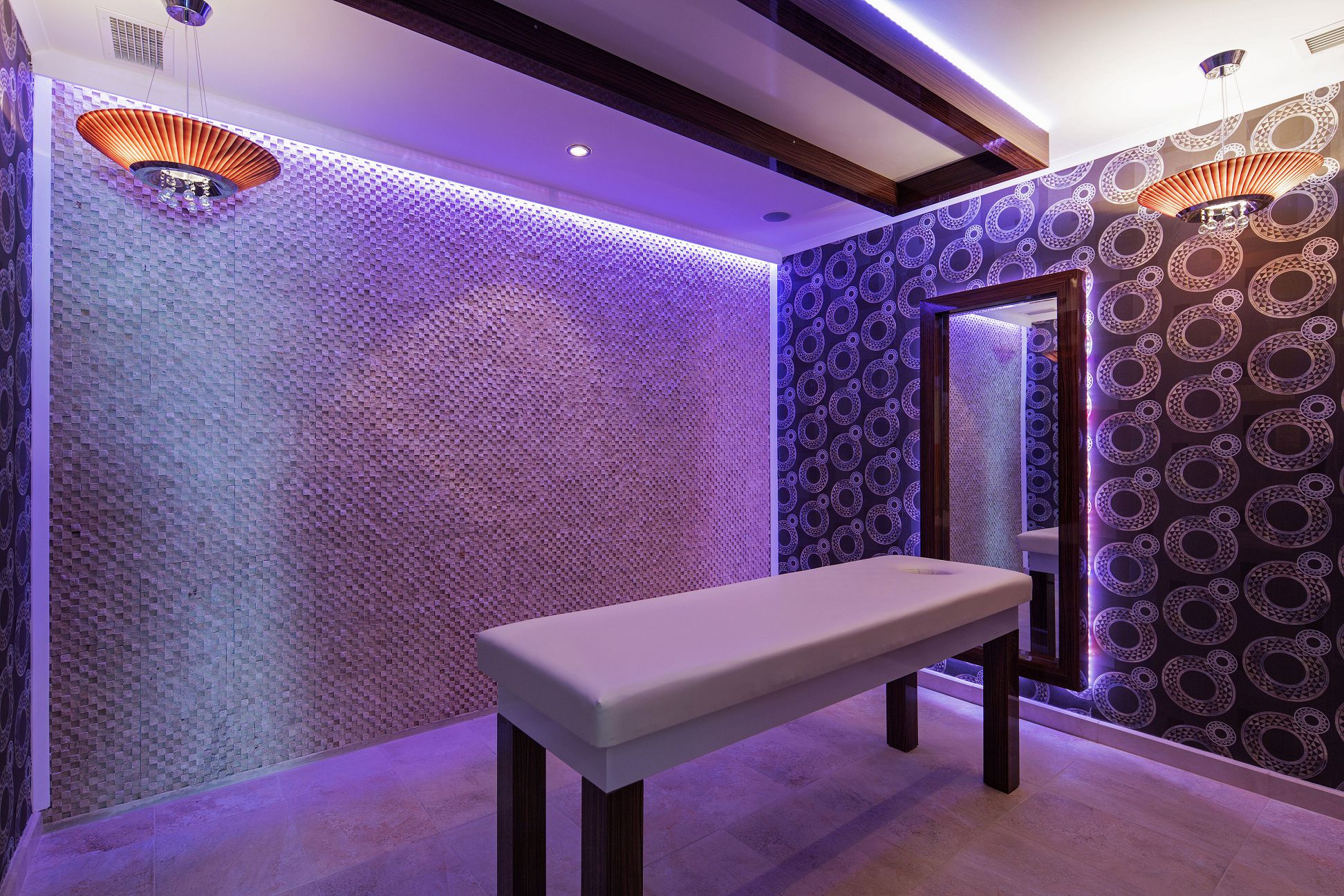 id1158а-spacious-furnished-villa-with-private-pool-in-kargicak-area (27)