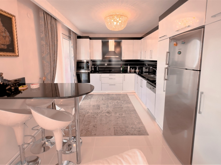 id1158а-spacious-furnished-villa-with-private-pool-in-kargicak-area (37)