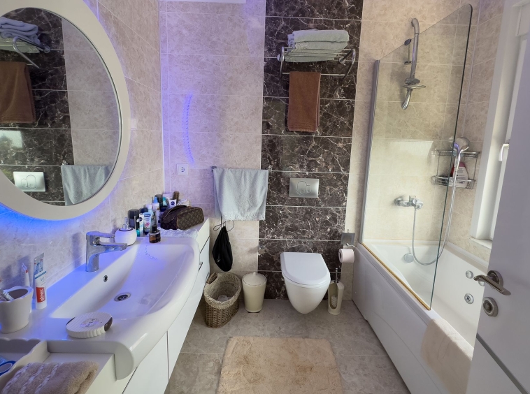 id1158а-spacious-furnished-villa-with-private-pool-in-kargicak-area (52)