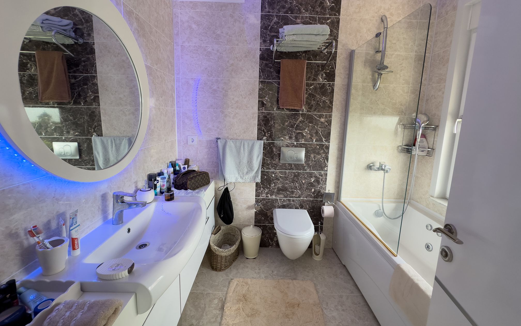 id1158а-spacious-furnished-villa-with-private-pool-in-kargicak-area (52)