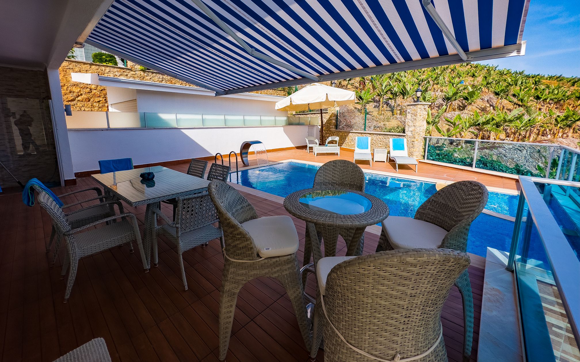 id1158а-spacious-furnished-villa-with-private-pool-in-kargicak-area (61)