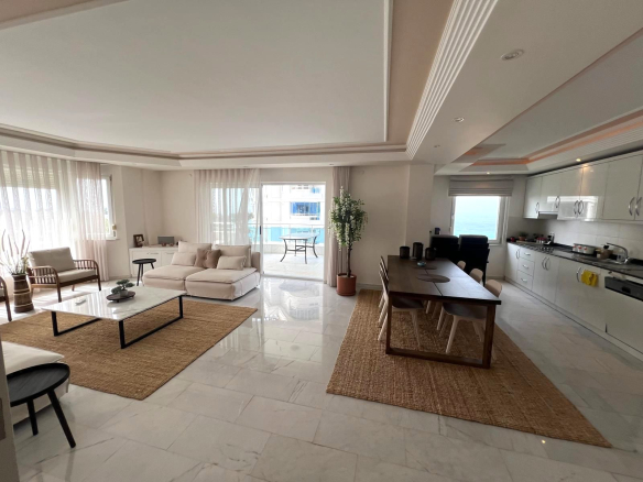 ID1317A 3+1 furnished apartment with stunning views on the 1st line in a premium complex in Tosmur