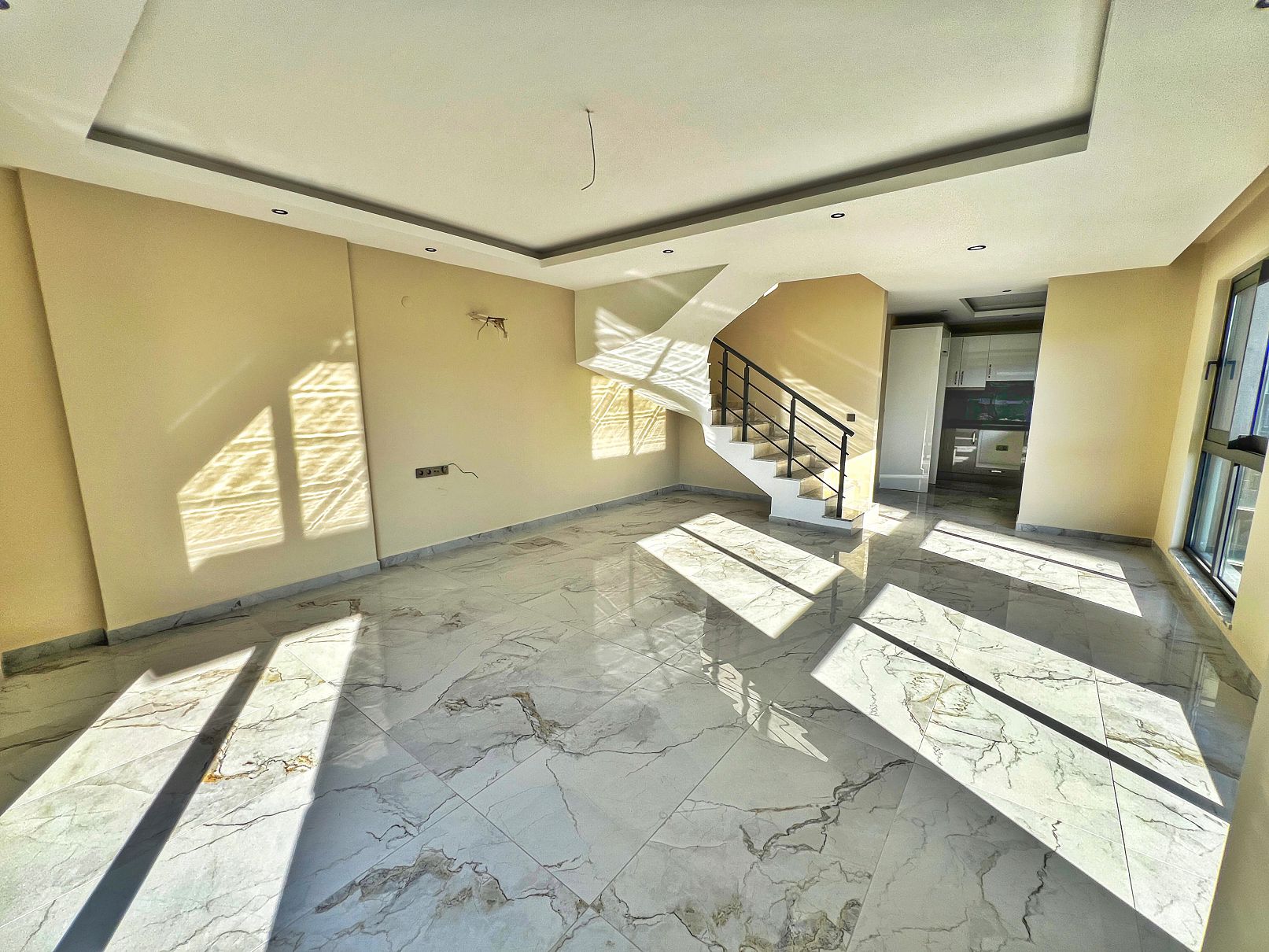 ID1208 Apartments and penthouses in a boutique complex in the center of Alanya, near Cleopatra Beach